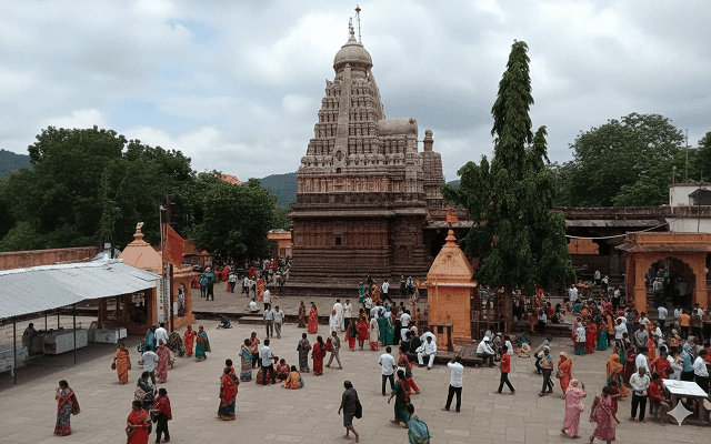 गृृष्णेश्वर मंदिर, एल्लोरा – महाराष्ट्र का प्राचीन शिव शक्तिपीठ | ऐतिहासिक और आध्यात्मिक यात्रा