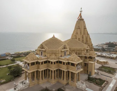 श्री सोमनाथ ज्योतिर्लिंग मंदिर – प्रभास पाटन, गुजरात