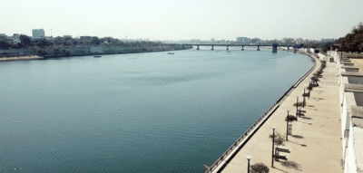 सबर्मती नदी – महात्मा गांधी की कर्मभूमि और साबरमती आश्रम की जीवनरेखा